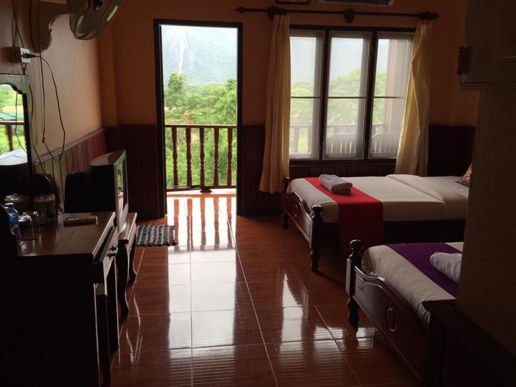 Happy River View Hotel Vang Vieng Exteriér fotografie
