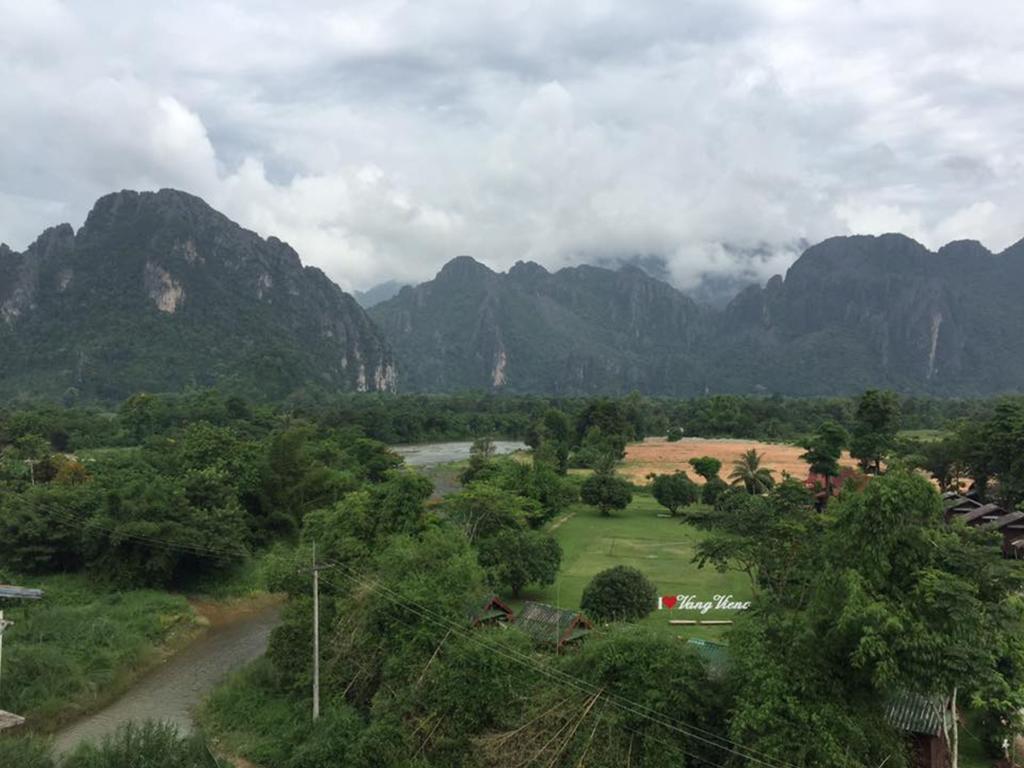 Happy River View Hotel Vang Vieng Exteriér fotografie