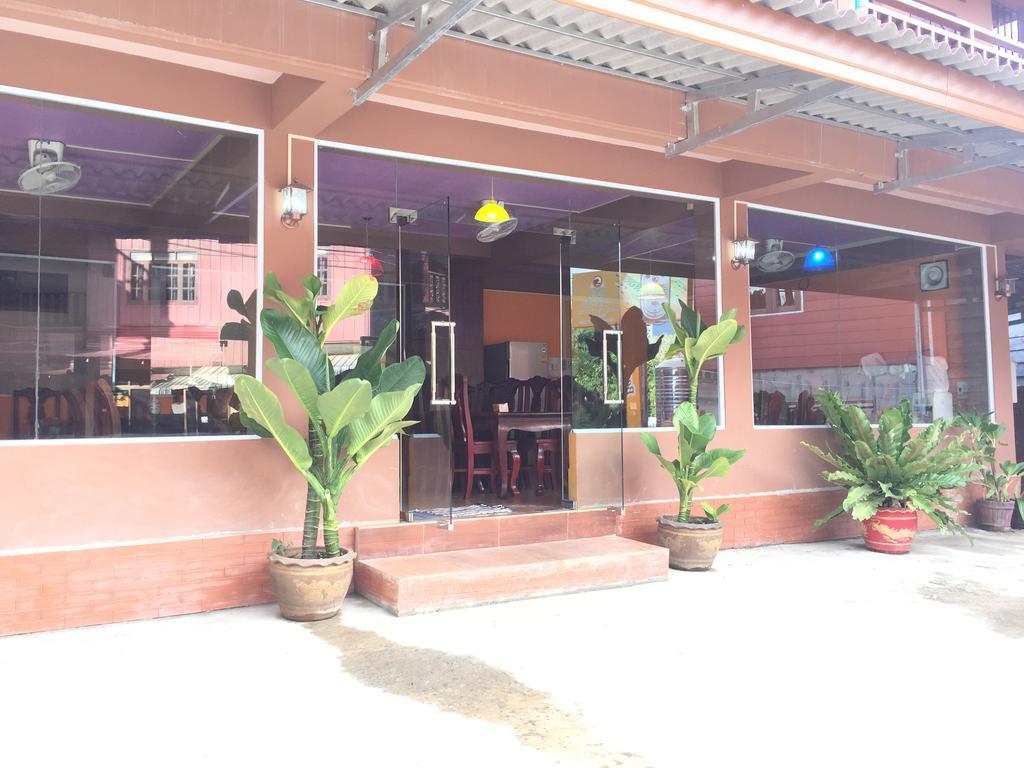 Happy River View Hotel Vang Vieng Exteriér fotografie